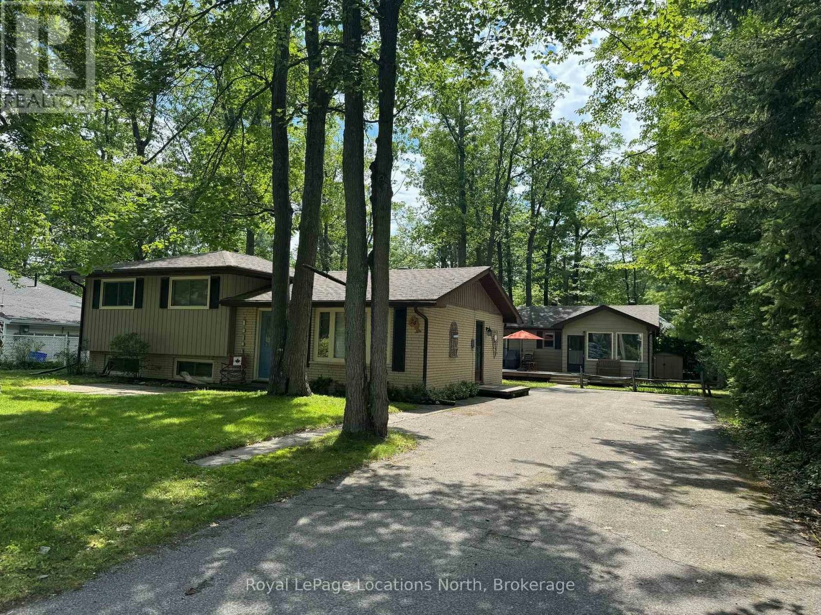 74 27th Street N, Wasaga Beach, ON, L9Z 2E5