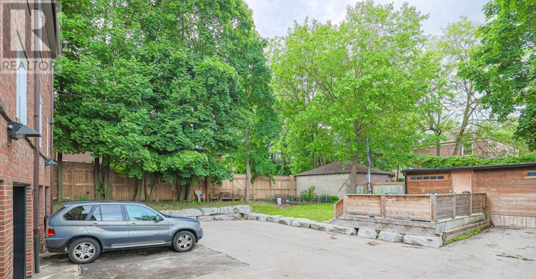 3-20 Markdale Avenue, Toronto, ON, M6C 1S9 - 26