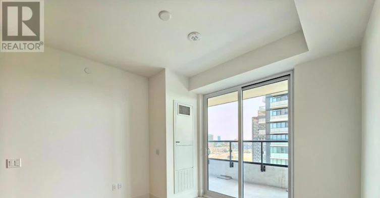 2205-10 Inn ON The Park Drive, Toronto, ON, M3C 0P9 - 4