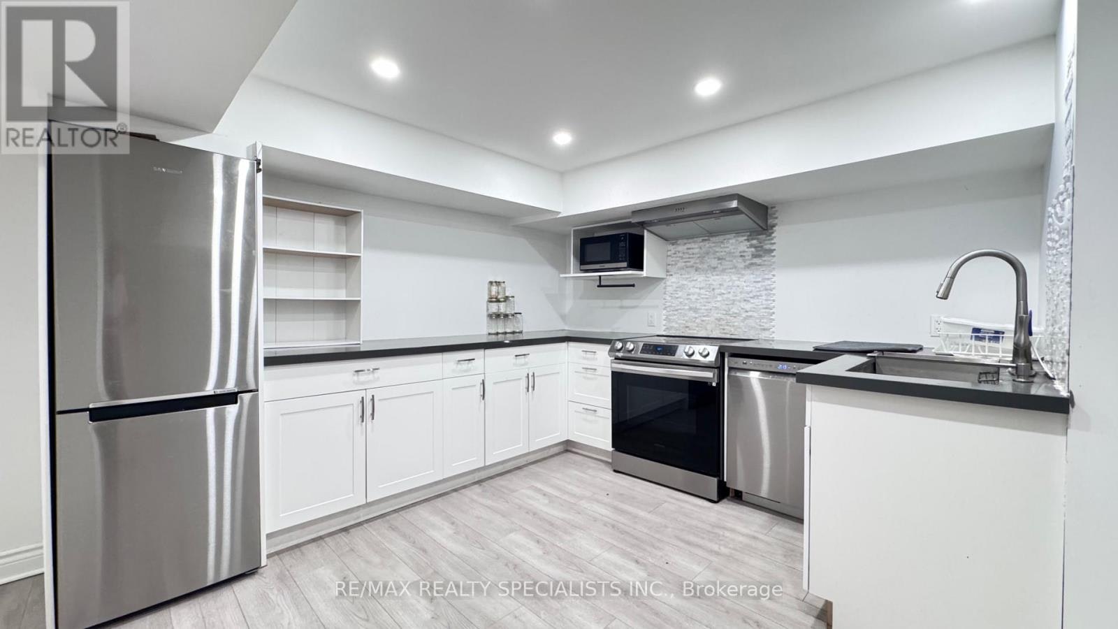 BASEMENT-131 Searle Avenue, Toronto, ON, M3H 4B1 - 10