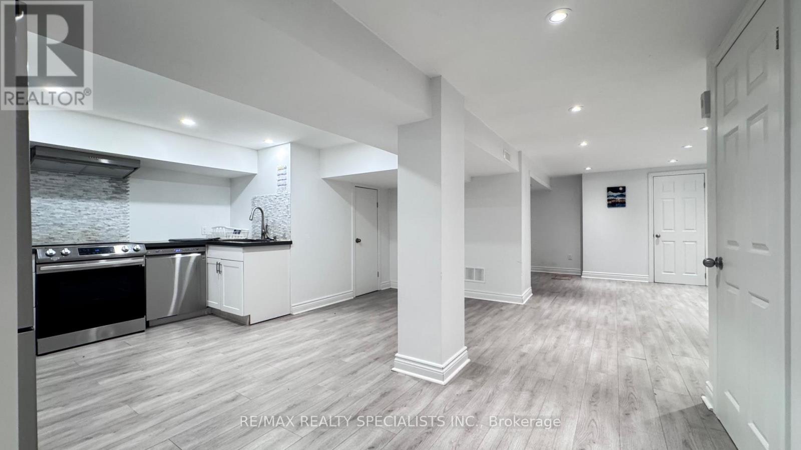 BASEMENT-131 Searle Avenue, Toronto, ON, M3H 4B1 - 16