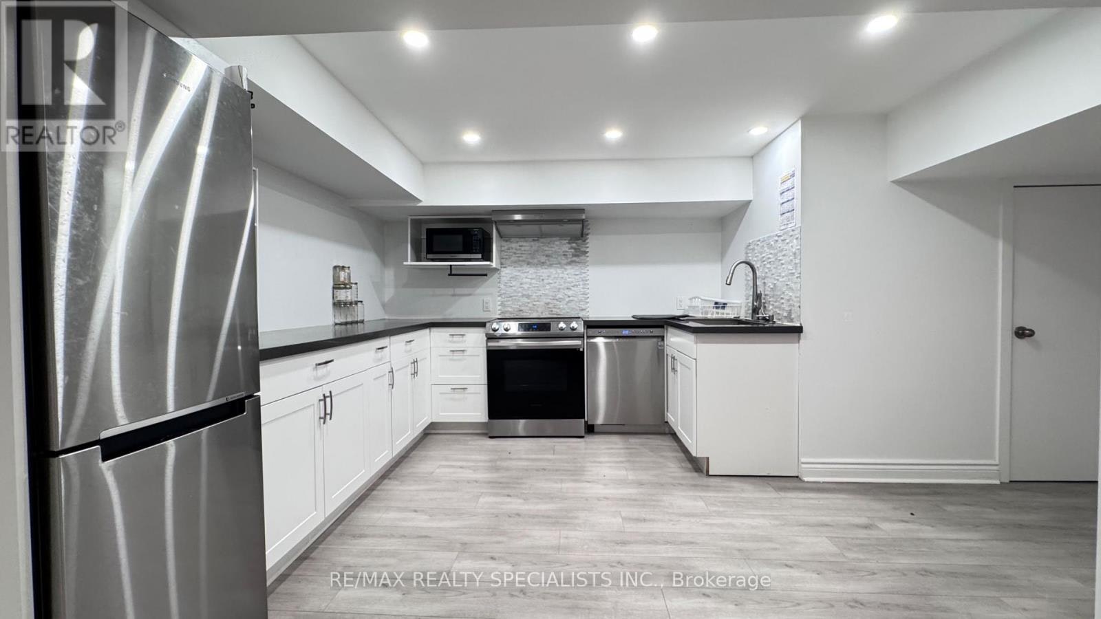 BASEMENT-131 Searle Avenue, Toronto, ON, M3H 4B1 - 11