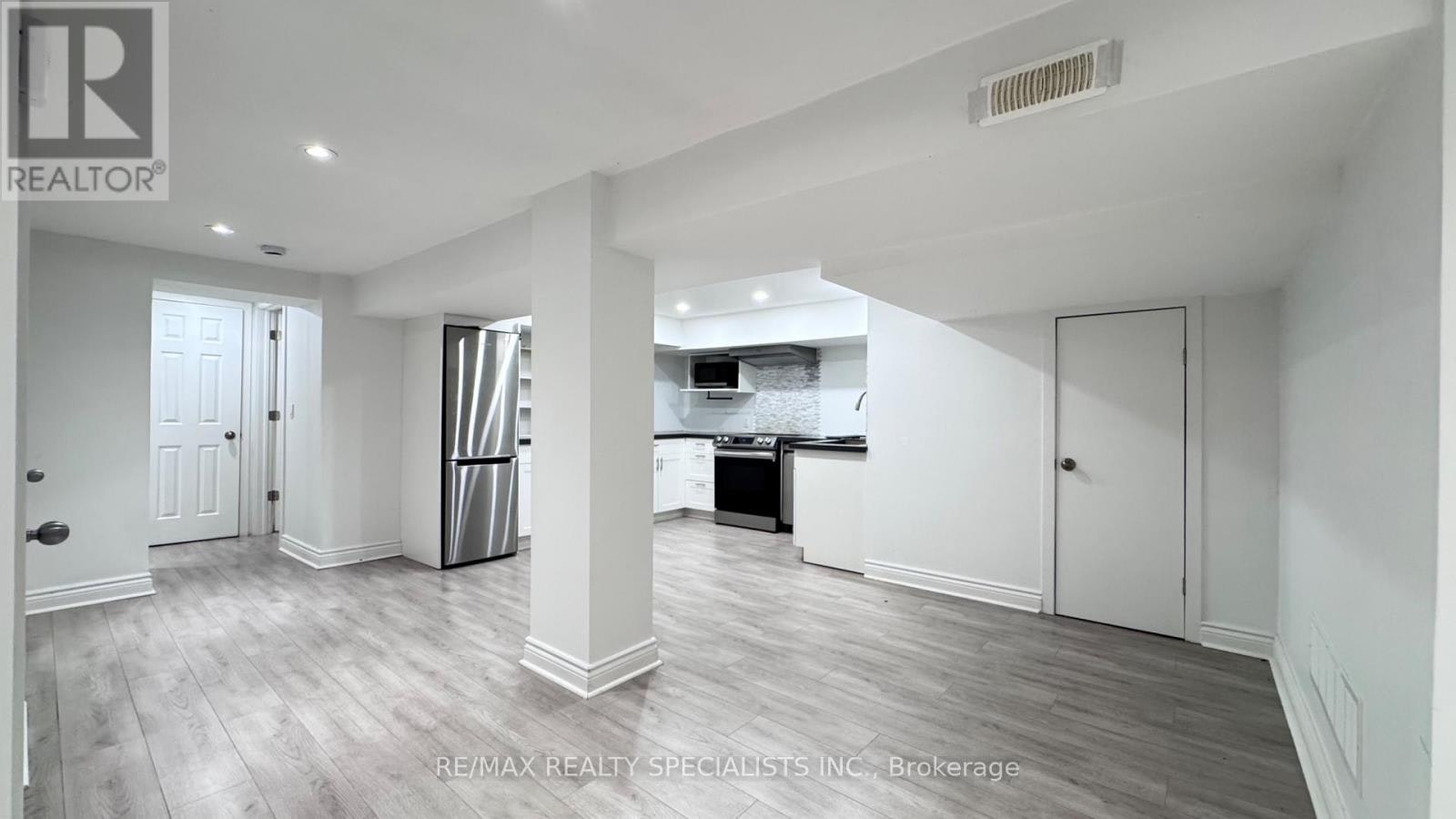 BASEMENT-131 Searle Avenue, Toronto, ON, M3H 4B1 - 12