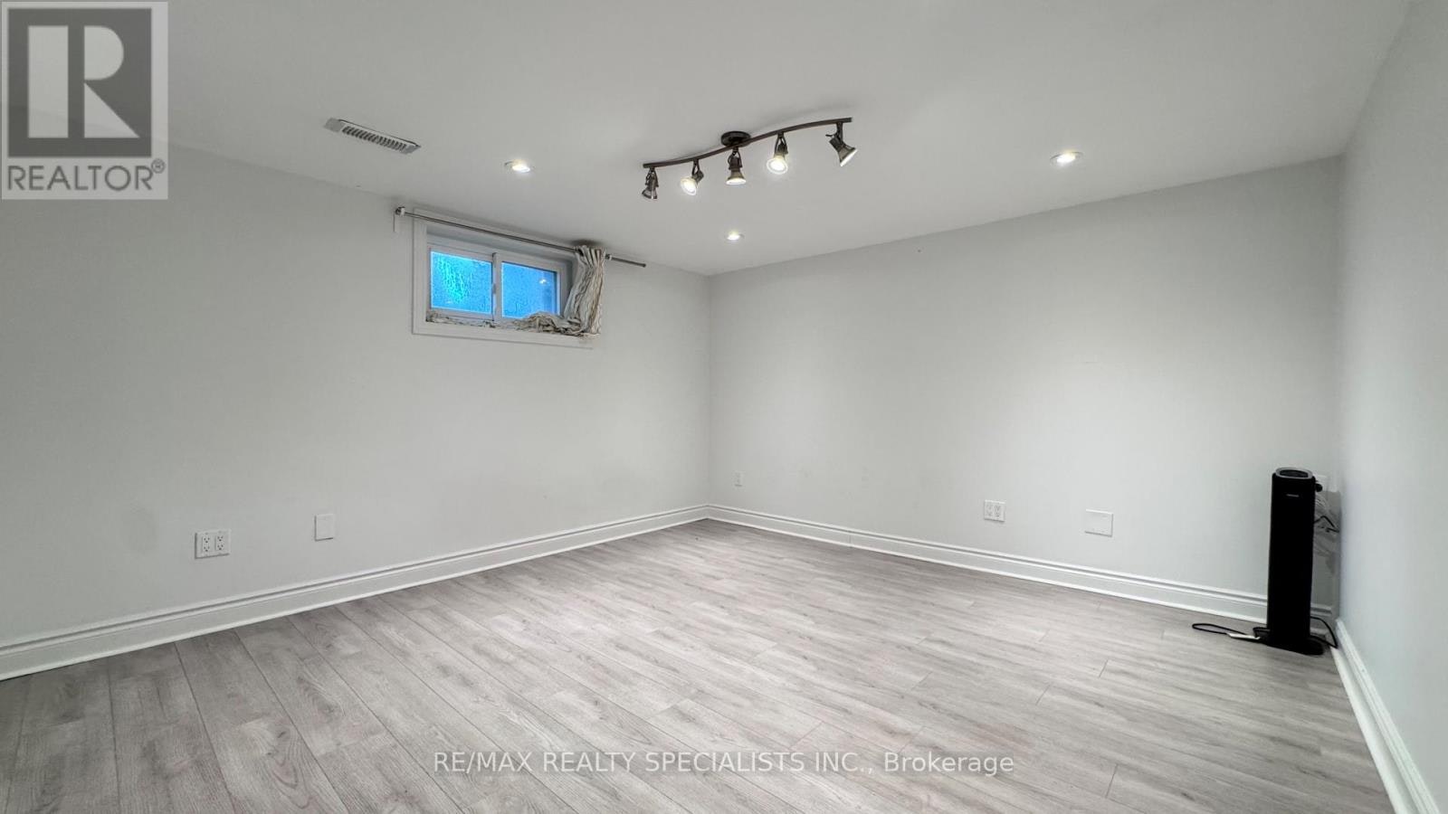 BASEMENT-131 Searle Avenue, Toronto, ON, M3H 4B1 - 23