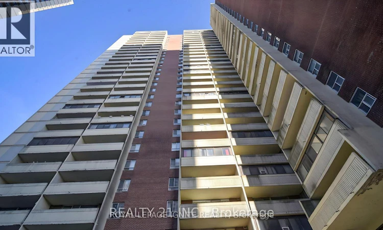 415-5 Massey Square