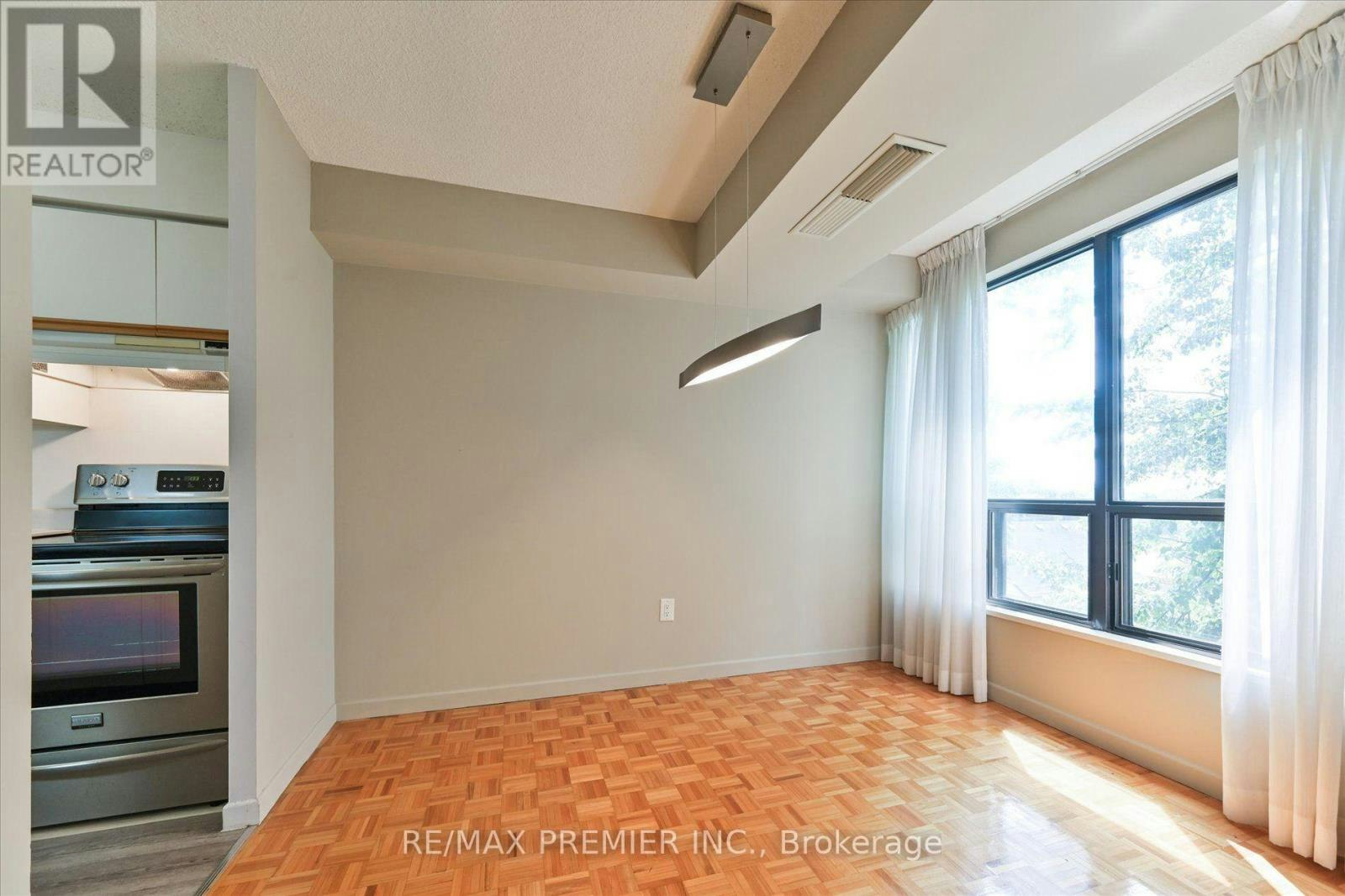 403-3734 St Clair Avenue E, Toronto, ON, M1M 1T7 - 10