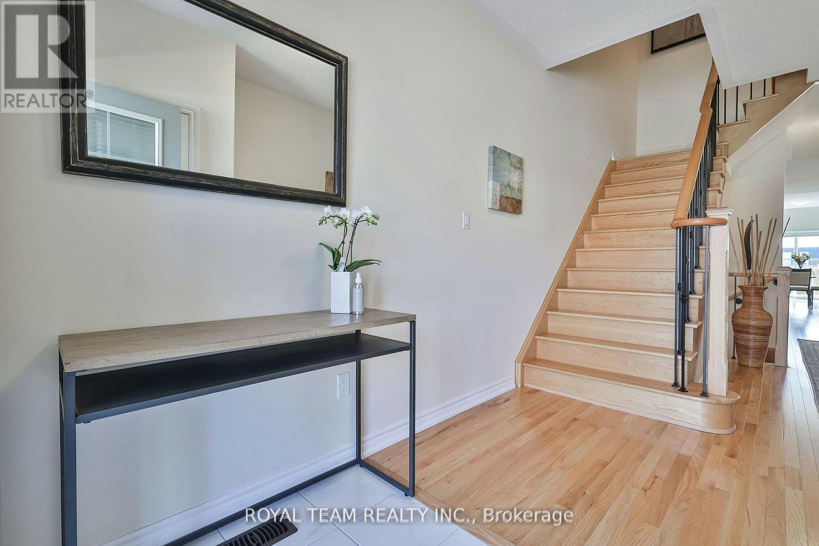 1246 Peelar Crescent, Innisfil, ON, L0L 1W0 - 4