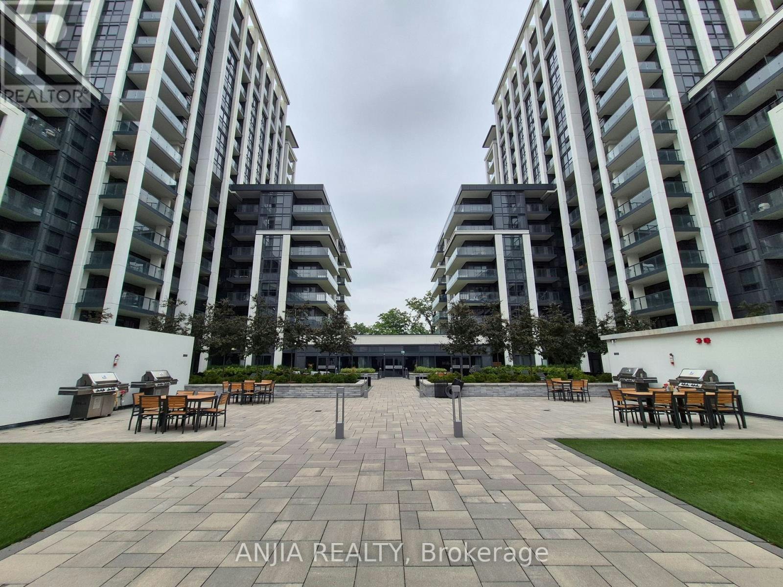 321-8 Cedarland Drive, Markham, ON, L6G 0H4 - 33