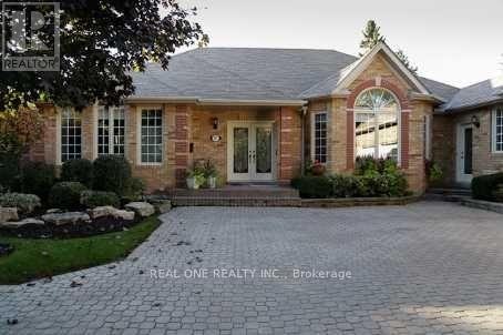 207 Kennedy Street W, Aurora, ON, L4G 2L9