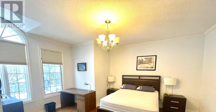 207 Kennedy Street W, Aurora, ON, L4G 2L9 - 9