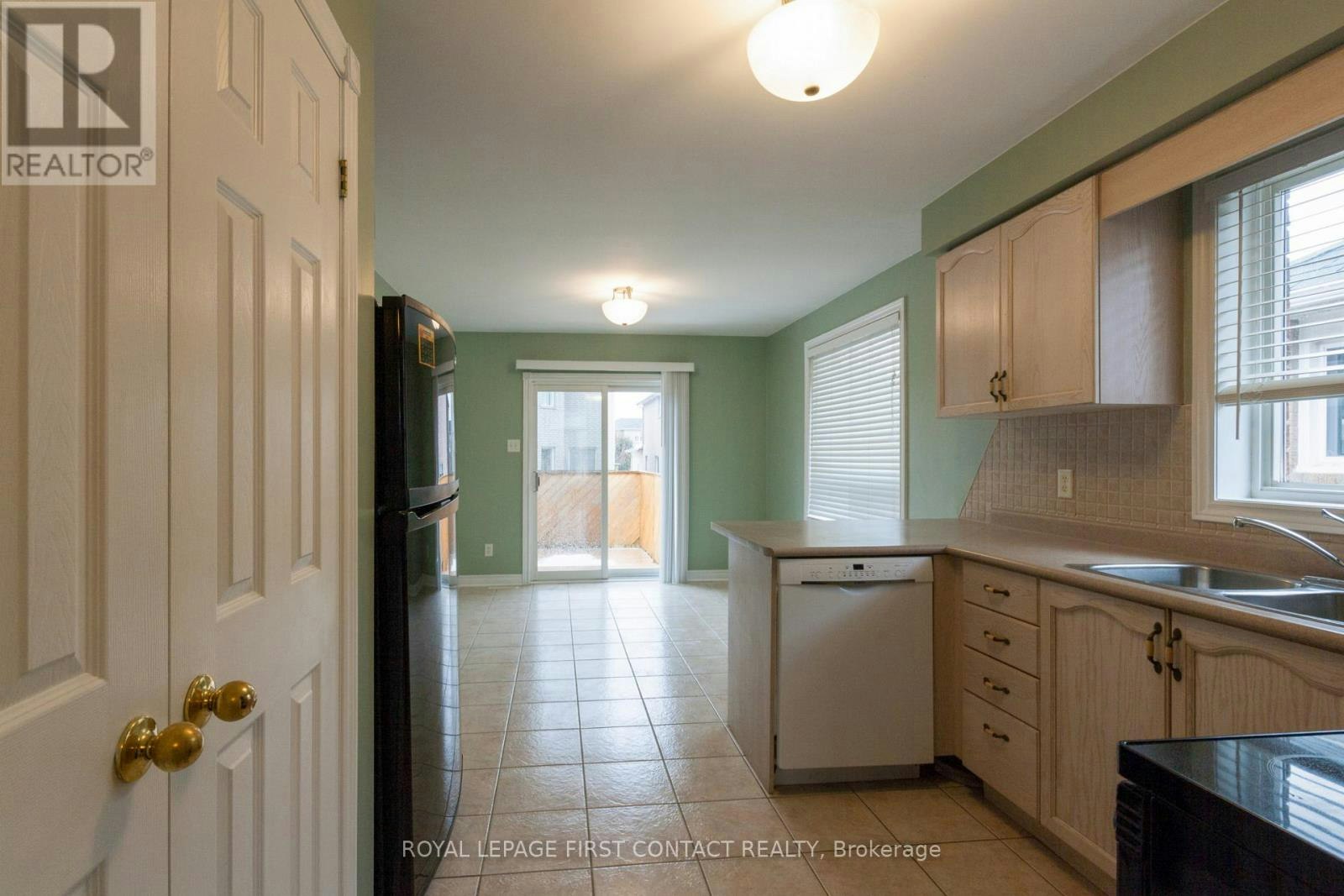 UPPER-238 Wessenger Drive, Barrie, ON, L4N 8R4 - 5