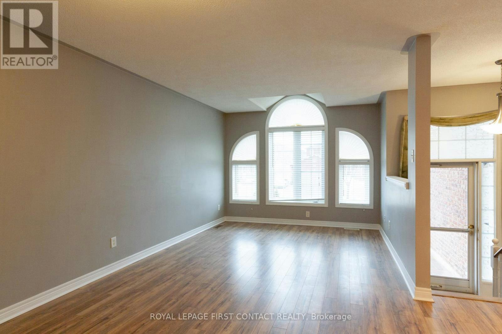 UPPER-238 Wessenger Drive, Barrie, ON, L4N 8R4 - 2