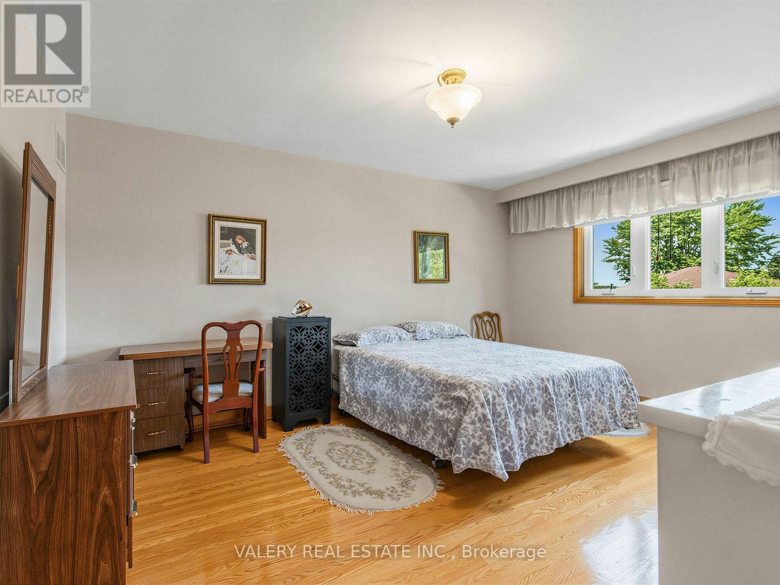 370 Maple Leaf Drive, Toronto, ON, M6L 1P6 - 31