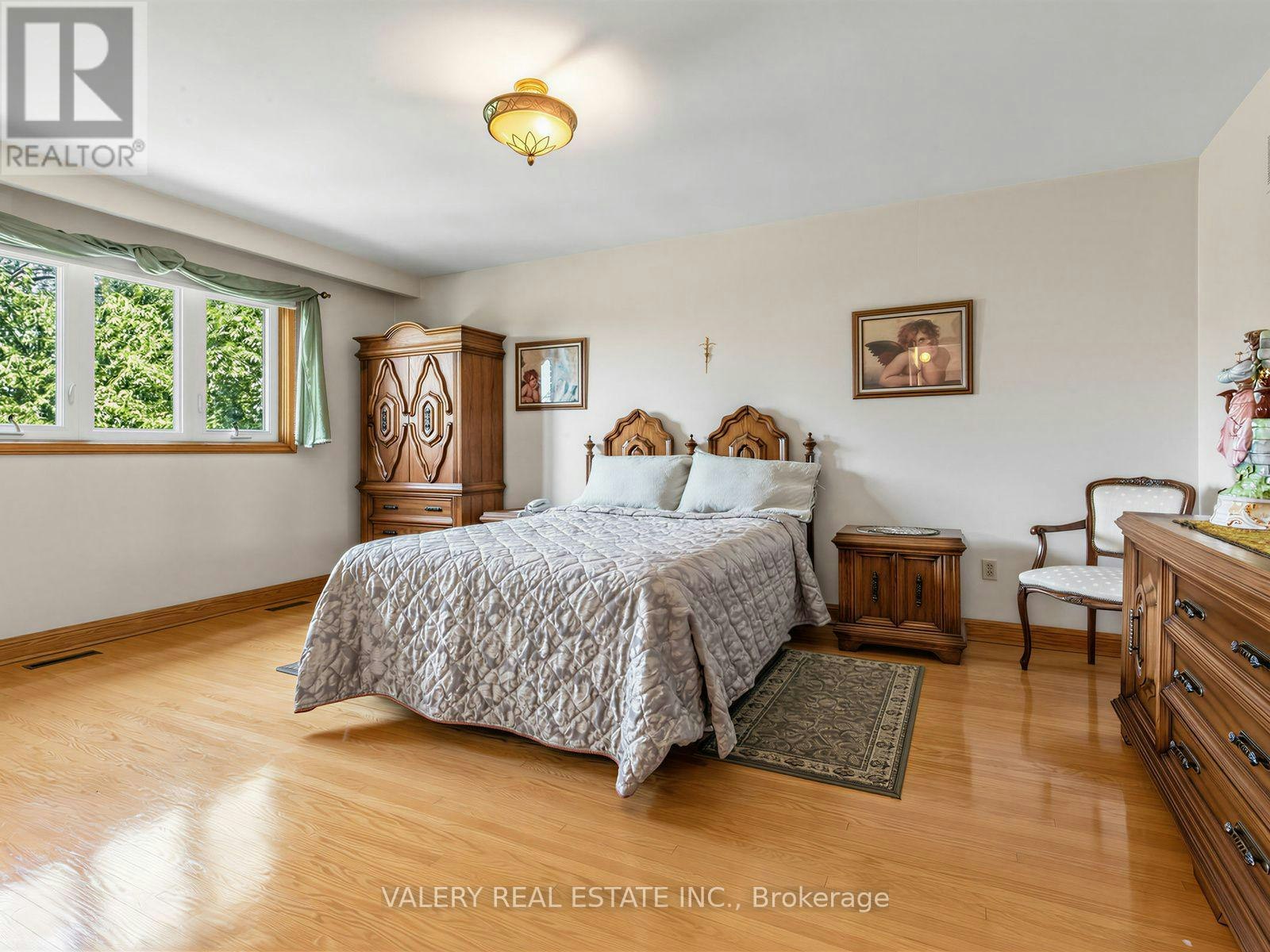 370 Maple Leaf Drive, Toronto, ON, M6L 1P6 - 22