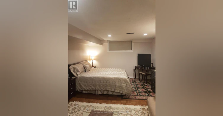 3323 Queen Frederica Drive, Mississauga, ON, L4Y 2Z9 - 6