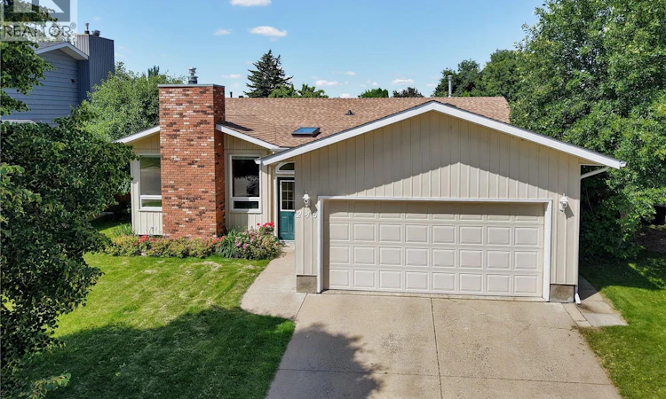 246 Perreault Crescent
