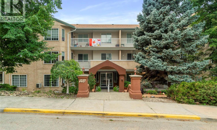 303-251 SE 6 Street