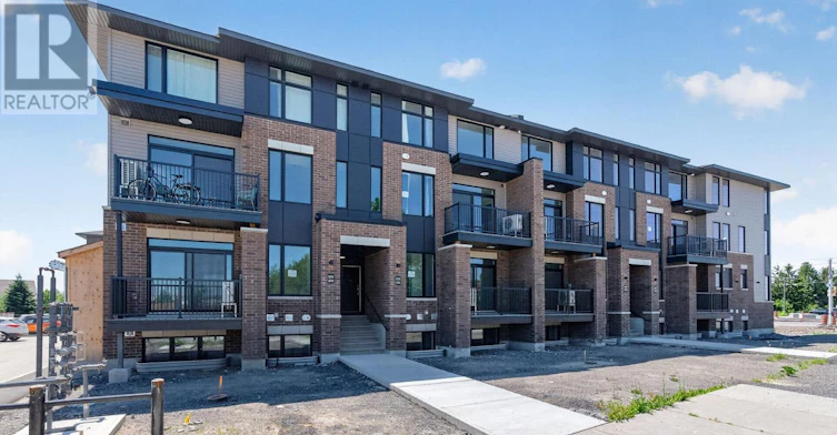 138 Stardust Private, Ottawa, ON, K1T 3W6 - 2