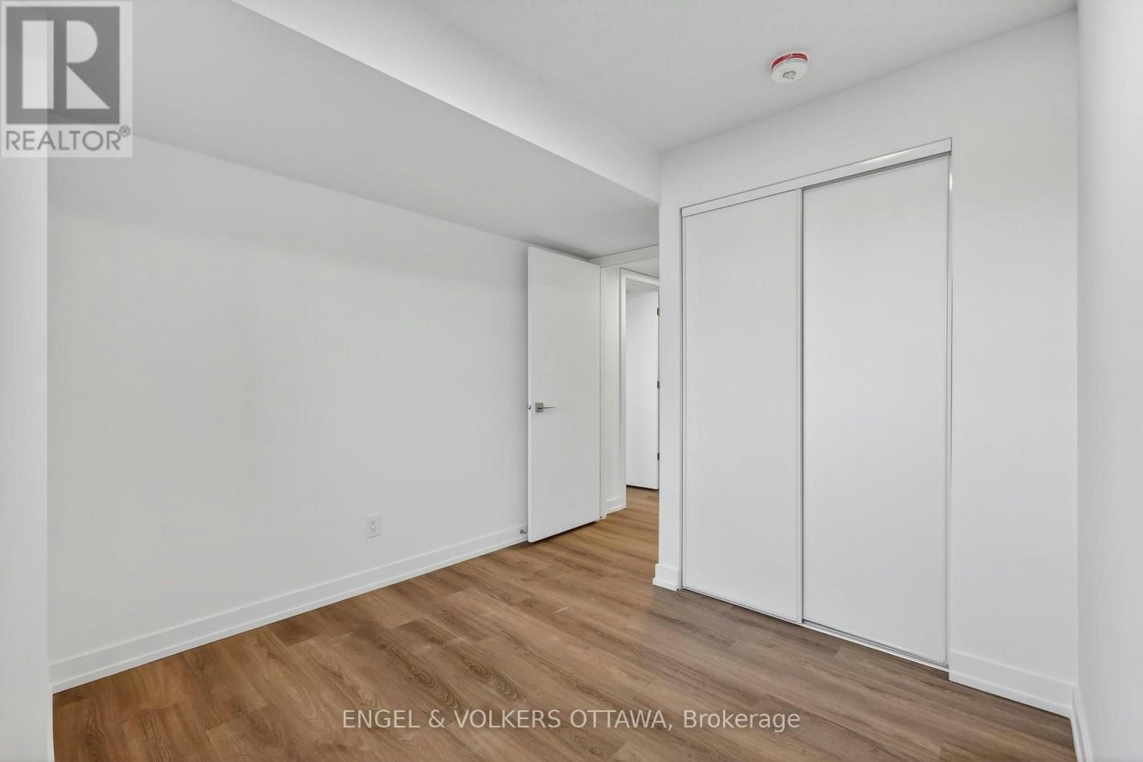138 Stardust Private, Ottawa, ON, K1T 3W6 - 33