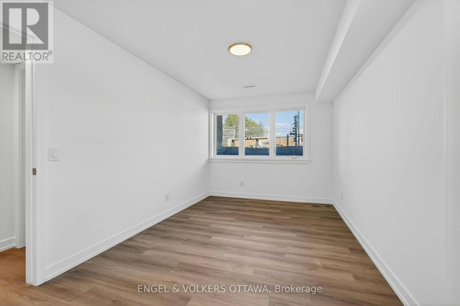 138 Stardust Private, Ottawa, ON, K1T 3W6 - 27