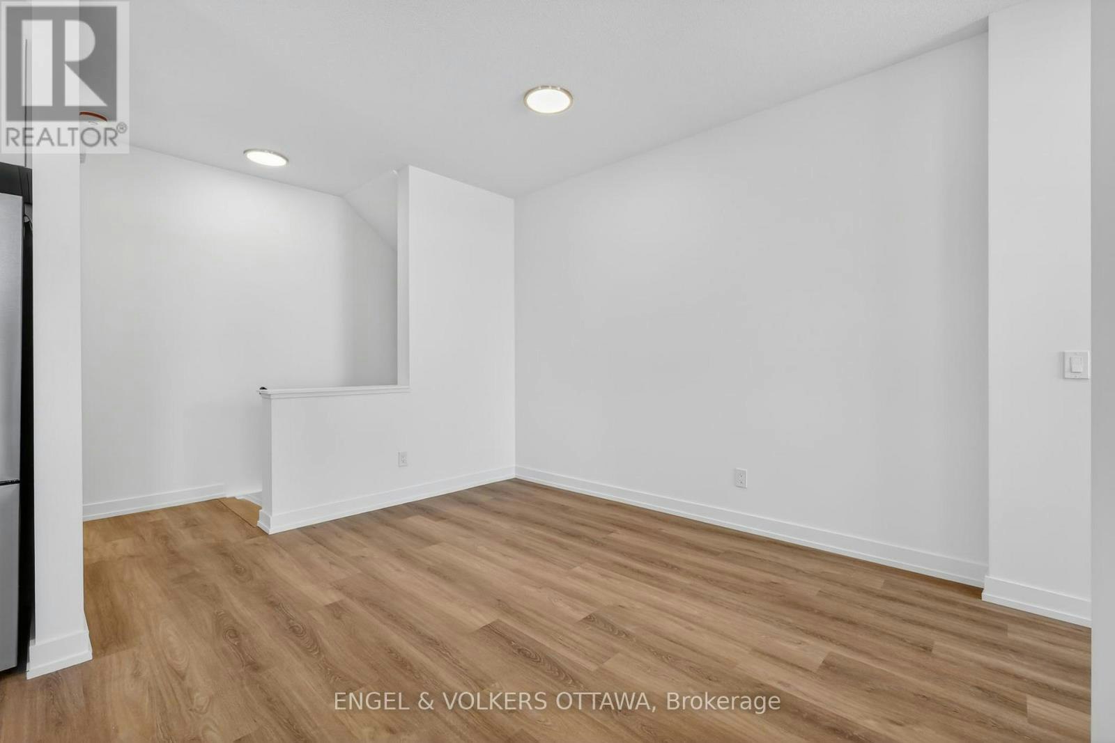 138 Stardust Private, Ottawa, ON, K1T 3W6 - 7