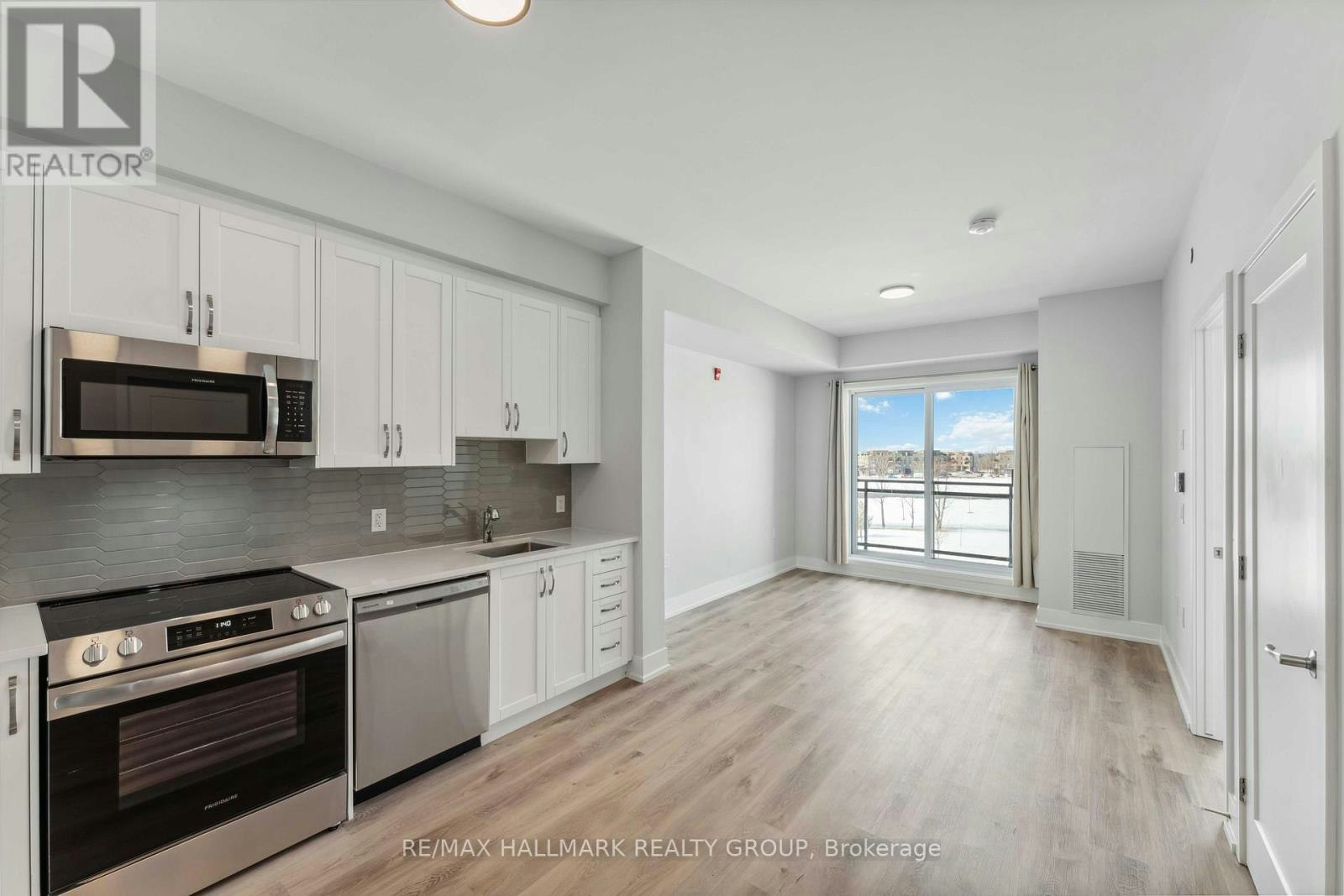 319-397 Codd's Road, Ottawa, ON, K2K 2M5 - 7