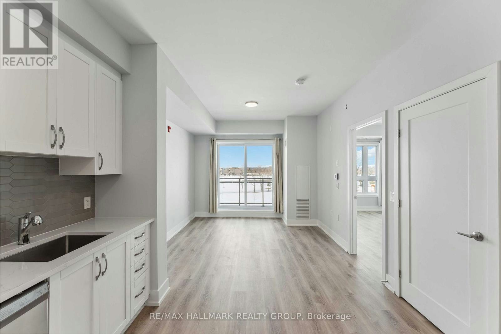 319-397 Codd's Road, Ottawa, ON, K2K 2M5 - 8