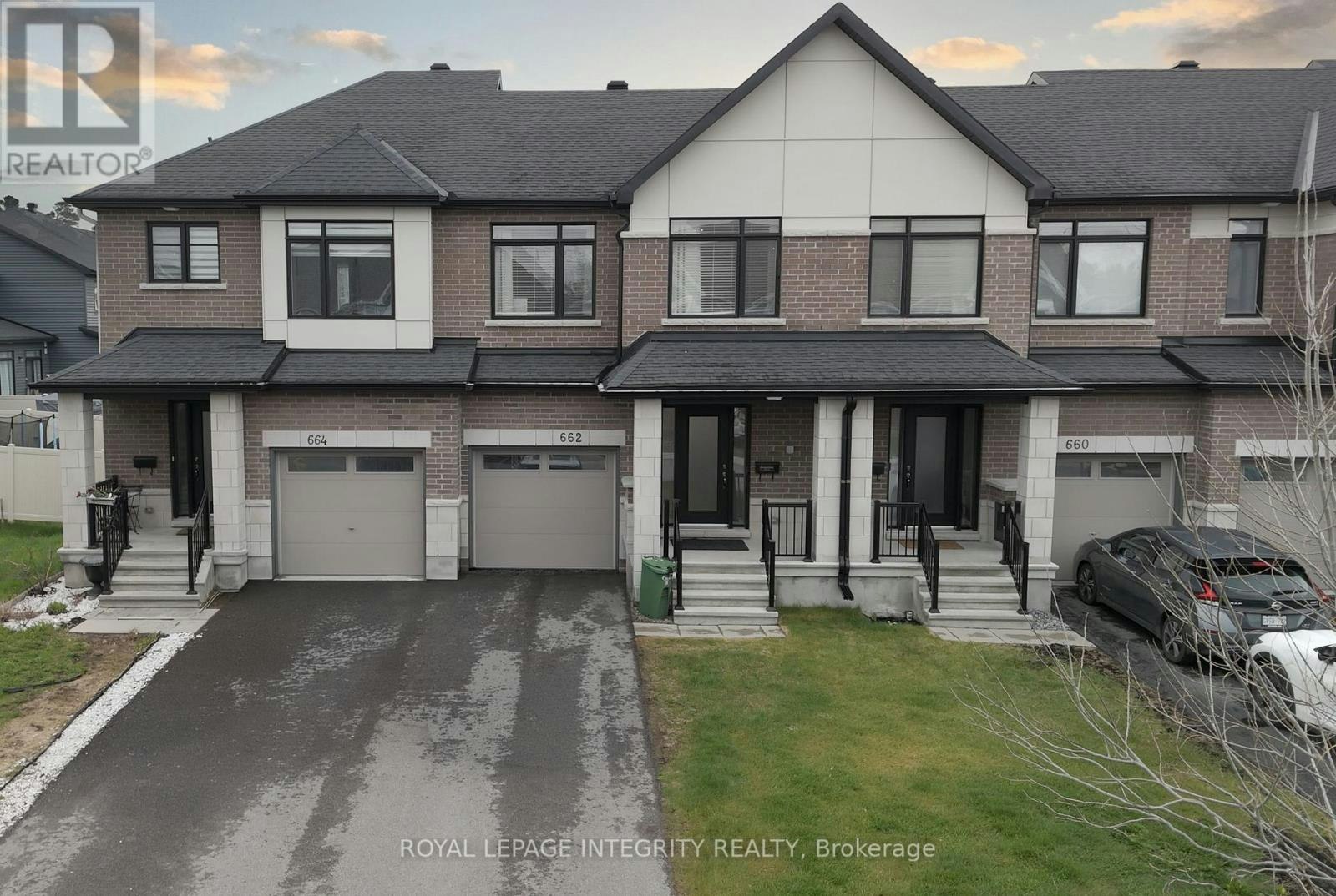 662 Putney Crescent, Ottawa, ON, K2S 1E7