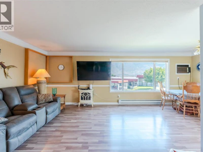 104B-8006 Vedette Drive - 3