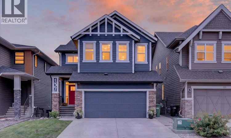 137 Cranbrook Cove SE