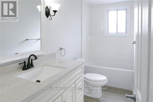 UPPER-102 Peckham Avenue, Toronto, ON, M2R 2V5 - 9