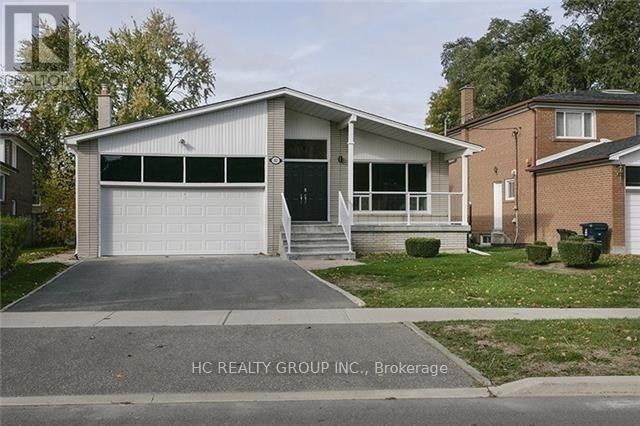 UPPER-102 Peckham Avenue, Toronto, ON, M2R 2V5