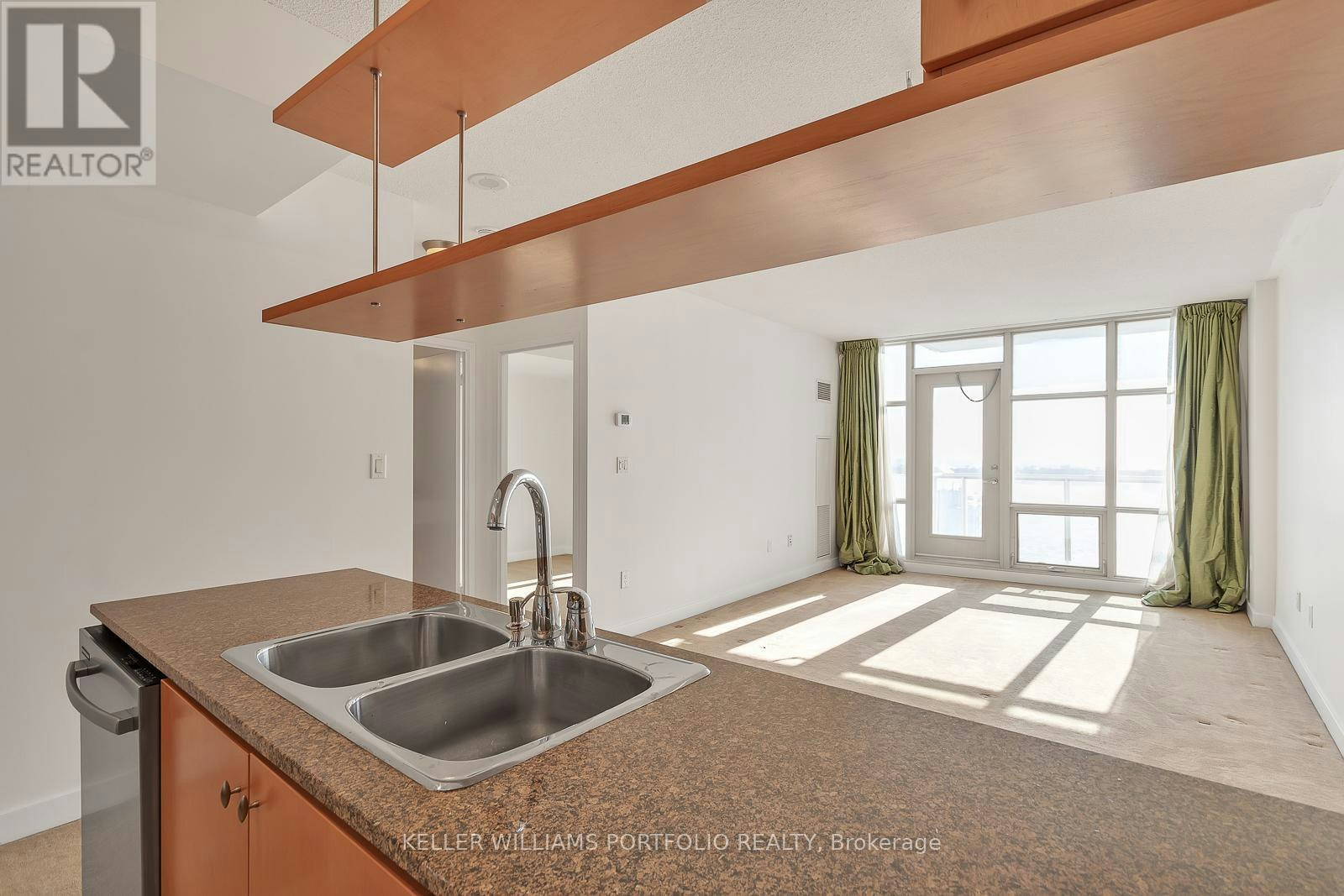2910-10 Navy Wharf Court, Toronto, ON, M5V 3V2 - 8