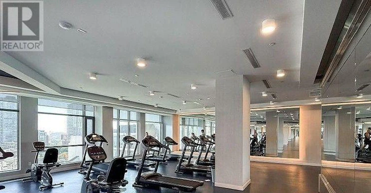 914 SE-60 Princess Street, Toronto, ON, M5A 2C7 - 5