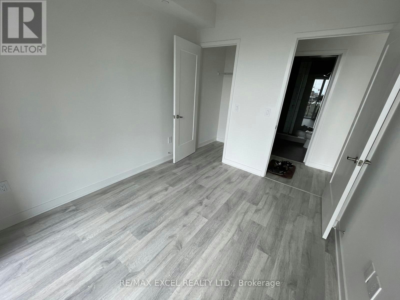 914 SE-60 Princess Street, Toronto, ON, M5A 2C7 - 27