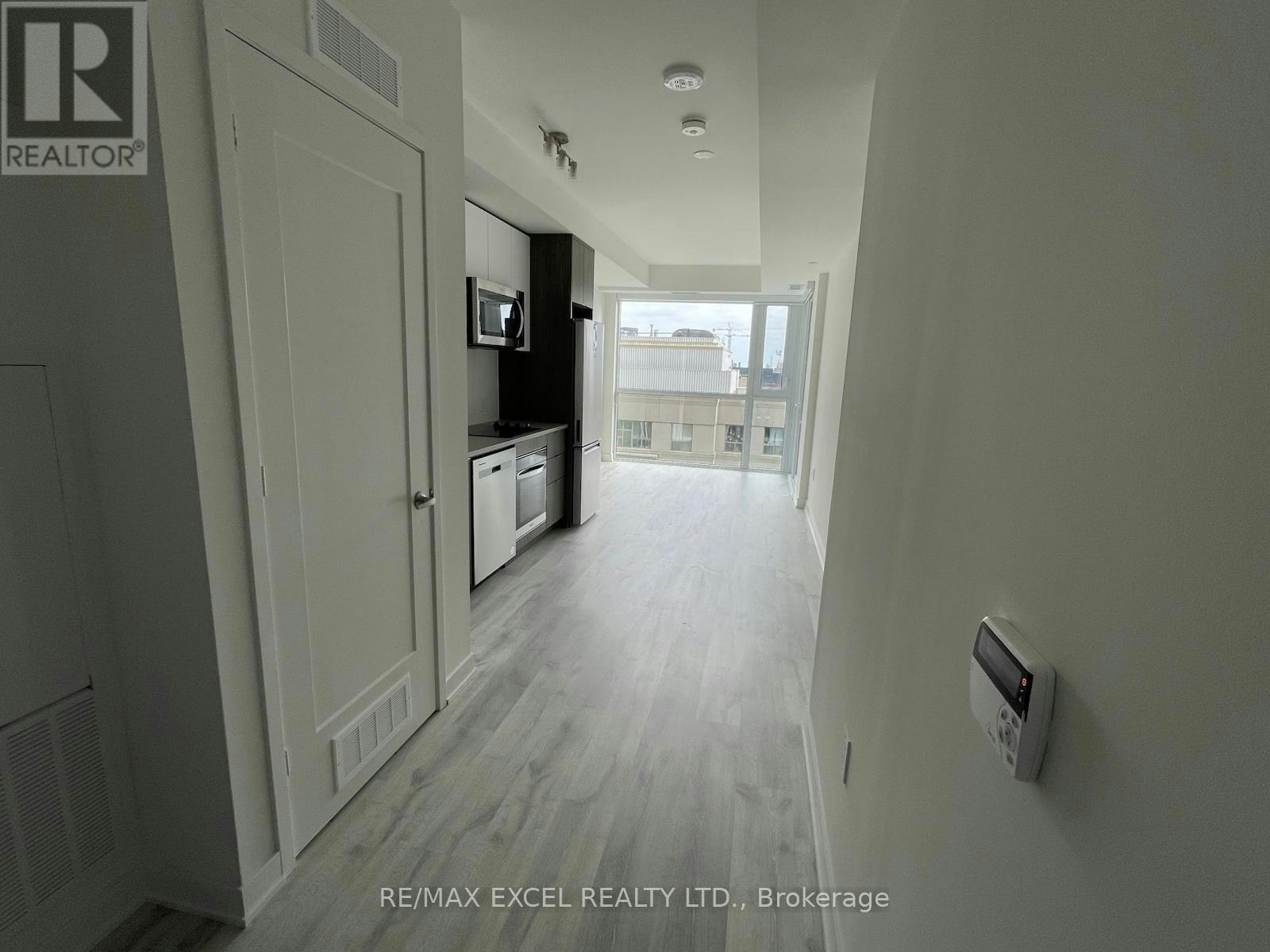914 SE-60 Princess Street, Toronto, ON, M5A 2C7 - 20