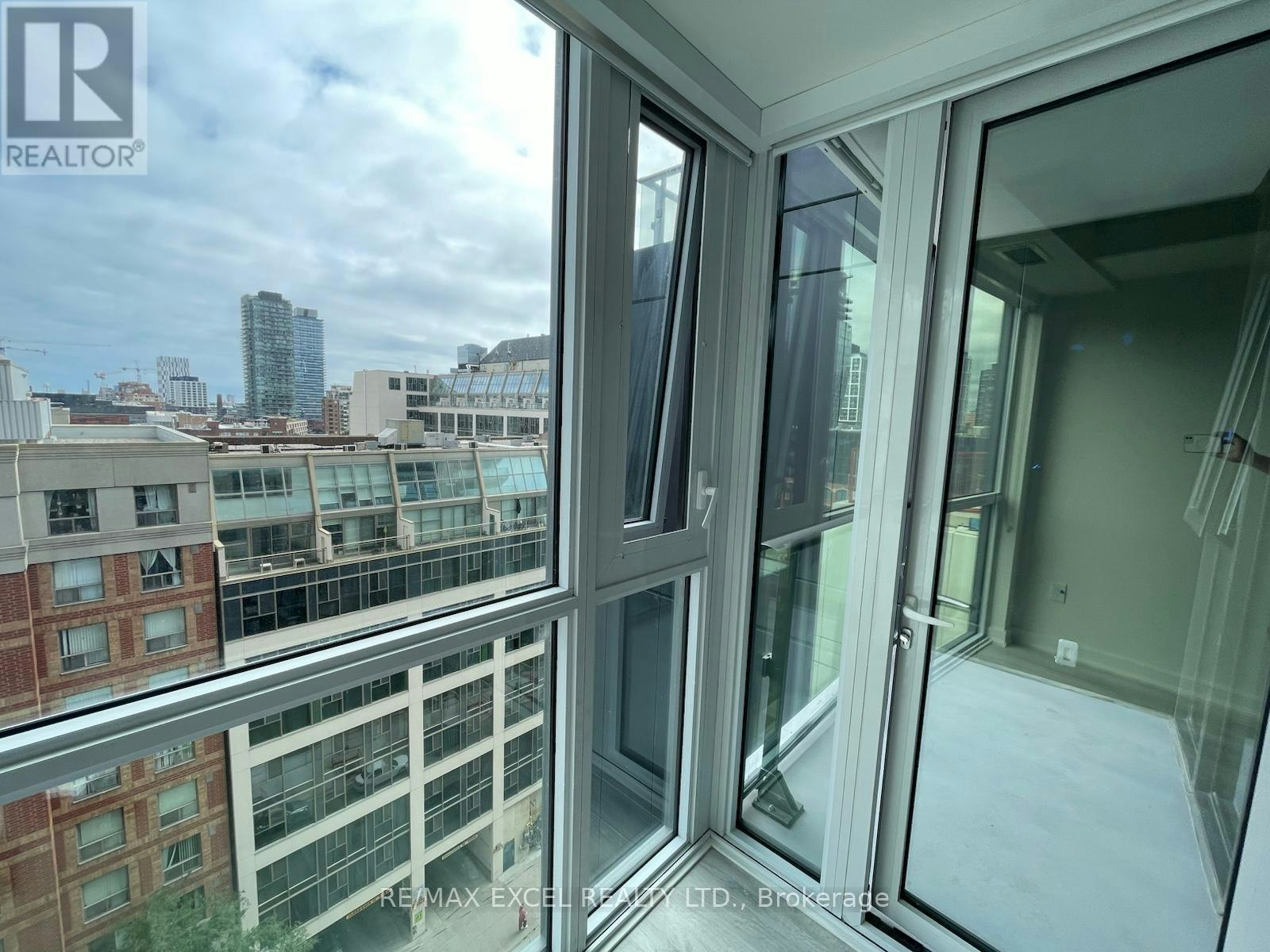 914 SE-60 Princess Street, Toronto, ON, M5A 2C7 - 23