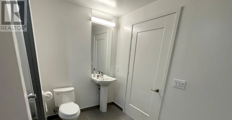 914 SE-60 Princess Street, Toronto, ON, M5A 2C7 - 29