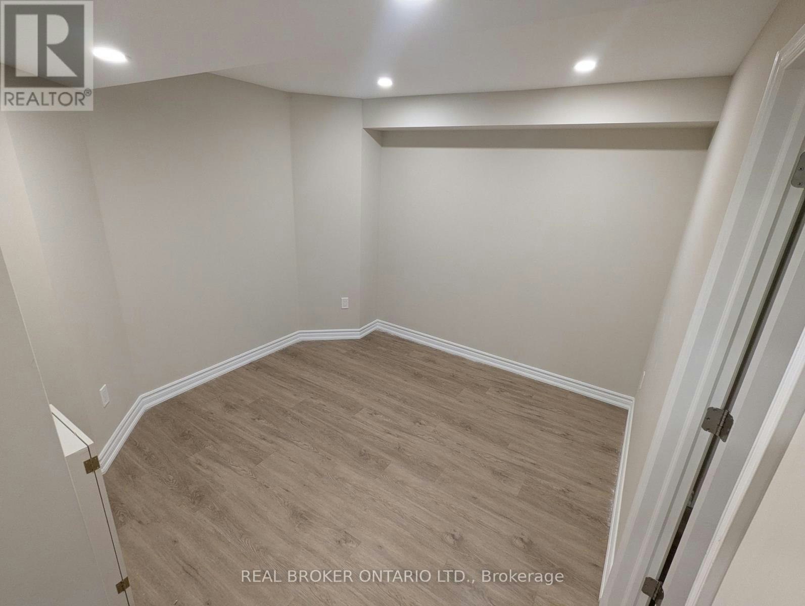 BSMT-37 Hubner Drive, Richmond Hill, ON, L4E 4W7 - 5