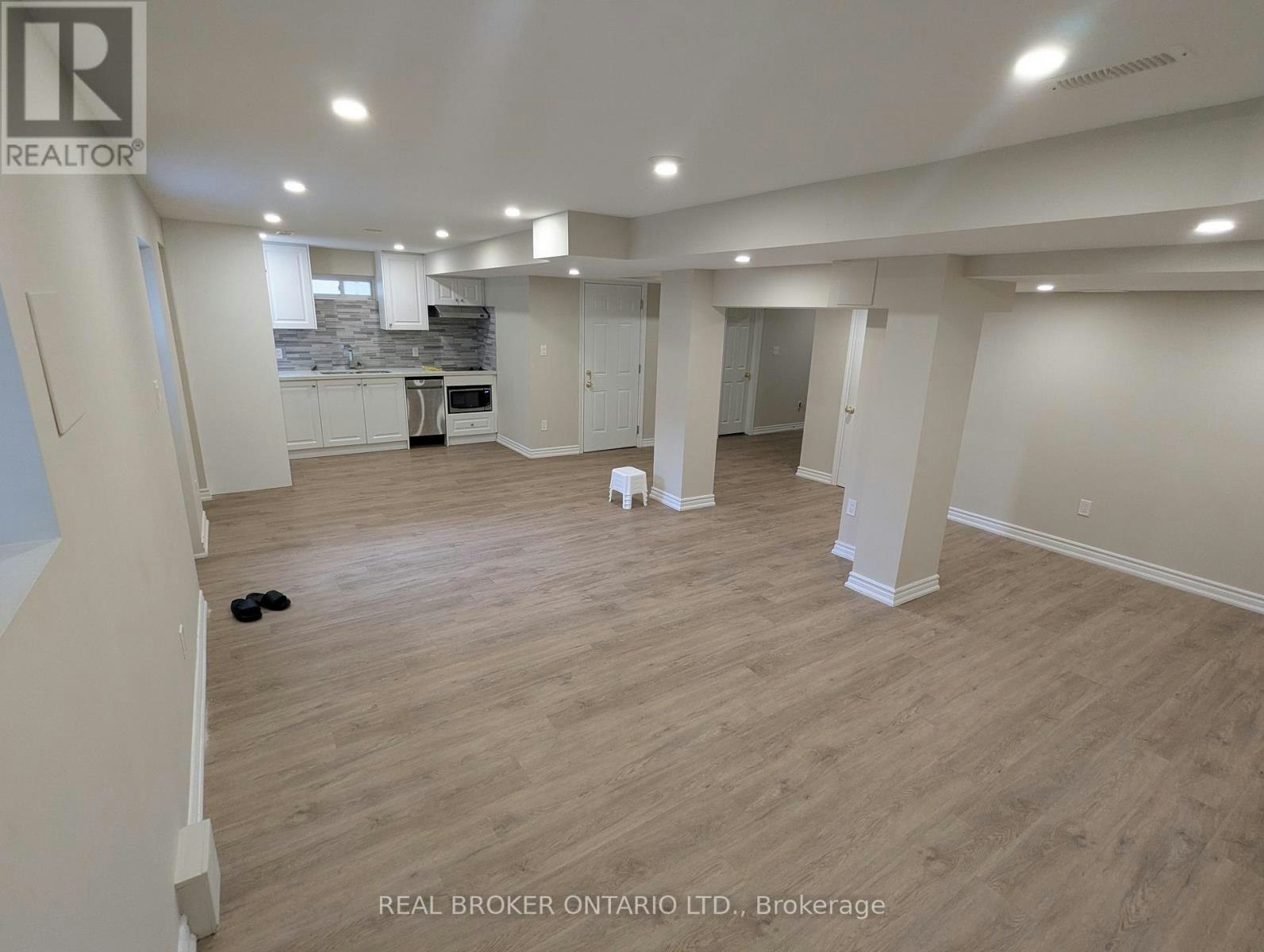 BSMT-37 Hubner Drive, Richmond Hill, ON, L4E 4W7 - 4