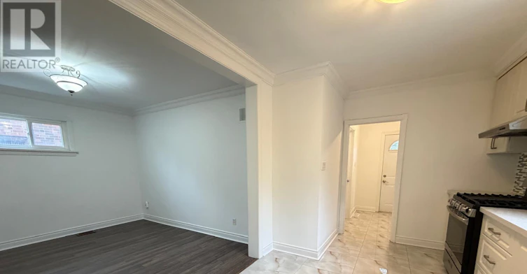 266 Viewmount Avenue, Toronto, ON, M6B 1V2 - 9