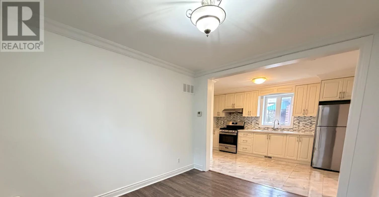 266 Viewmount Avenue, Toronto, ON, M6B 1V2 - 11