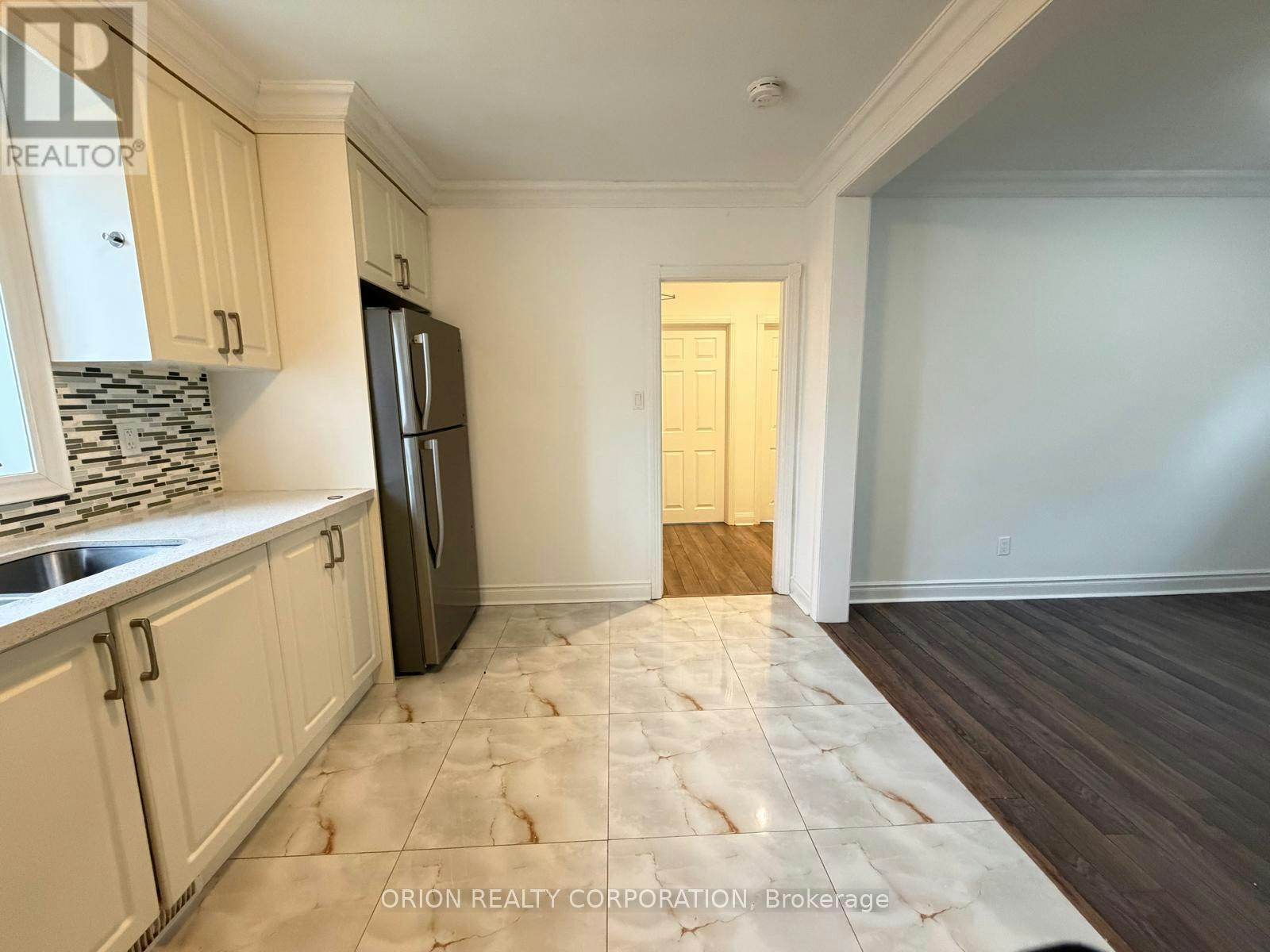 266 Viewmount Avenue, Toronto, ON, M6B 1V2 - 7