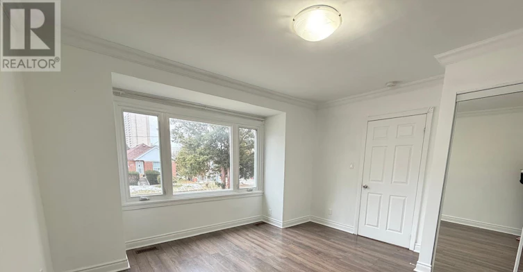 266 Viewmount Avenue, Toronto, ON, M6B 1V2 - 26