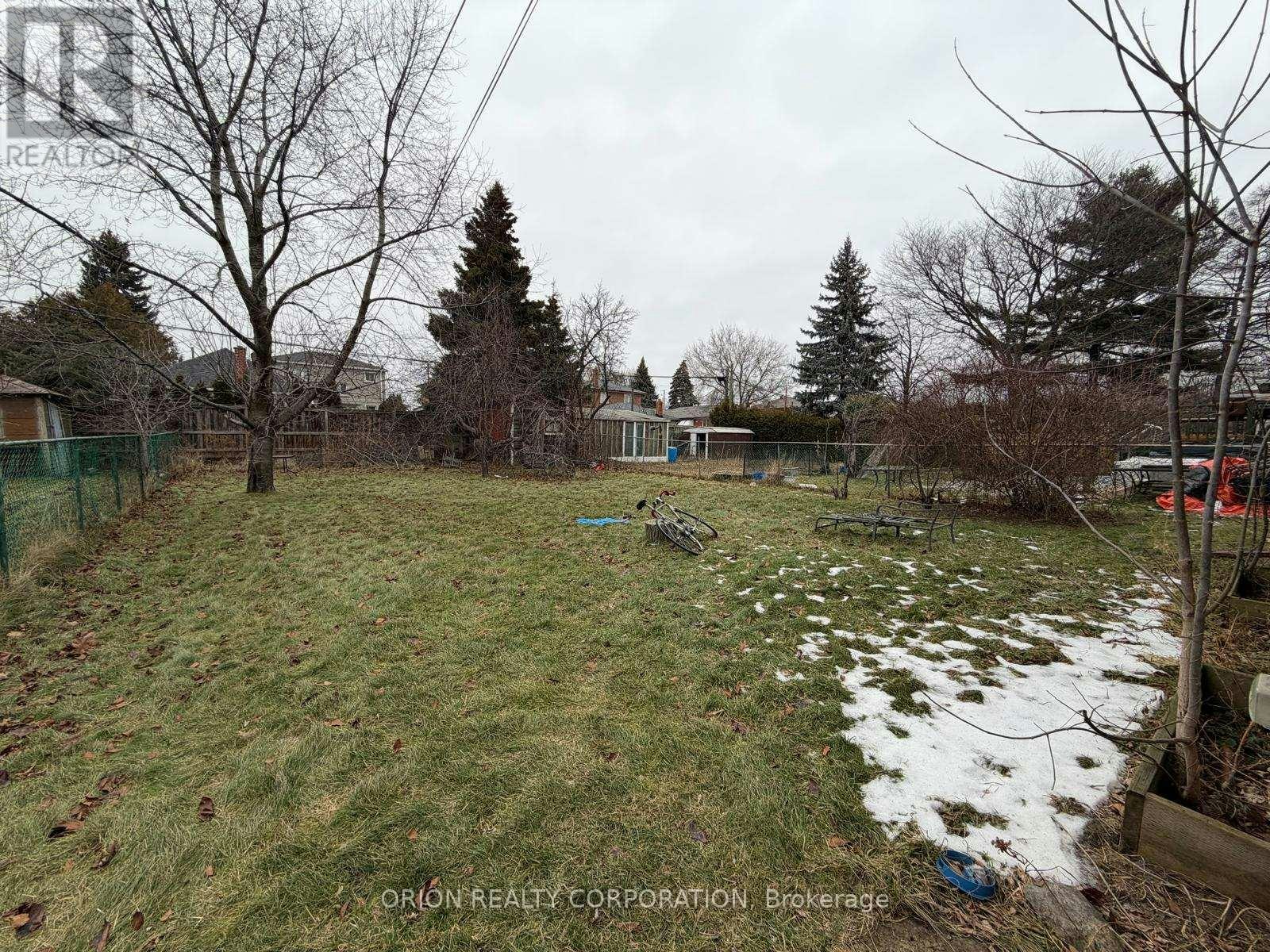 266 Viewmount Avenue, Toronto, ON, M6B 1V2 - 29
