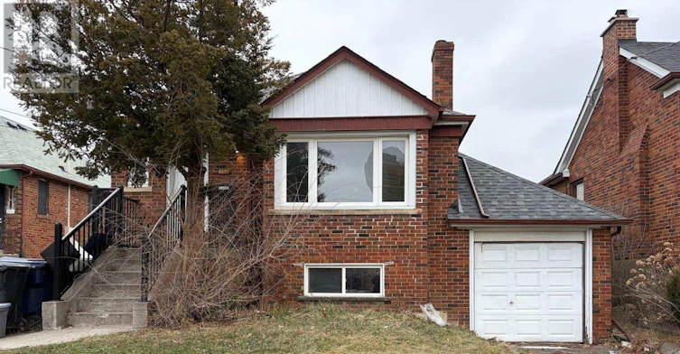 266 Viewmount Avenue, Toronto, ON, M6B 1V2