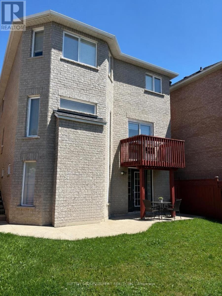 910 Knotty Pine Grove, Mississauga, ON, L5W 1J9 - 17