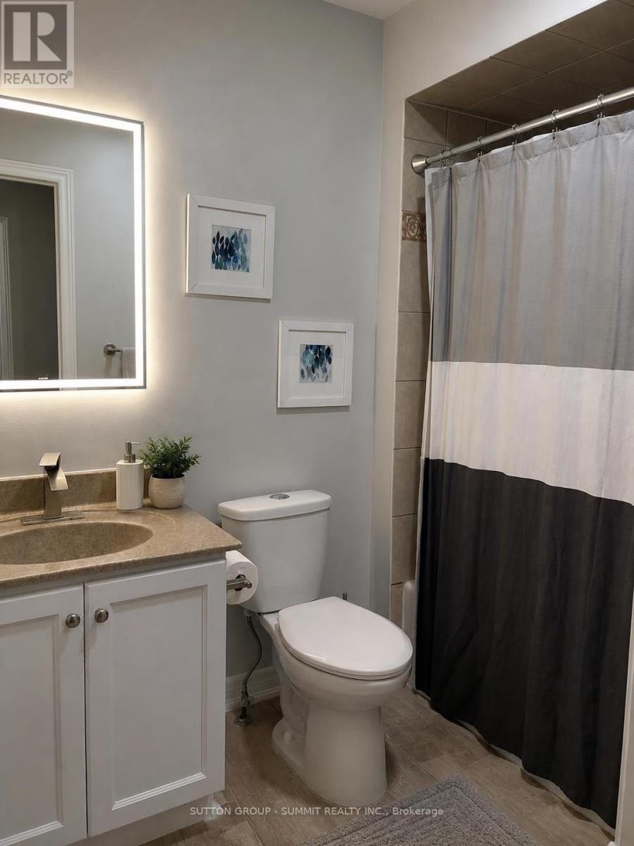 910 Knotty Pine Grove, Mississauga, ON, L5W 1J9 - 9