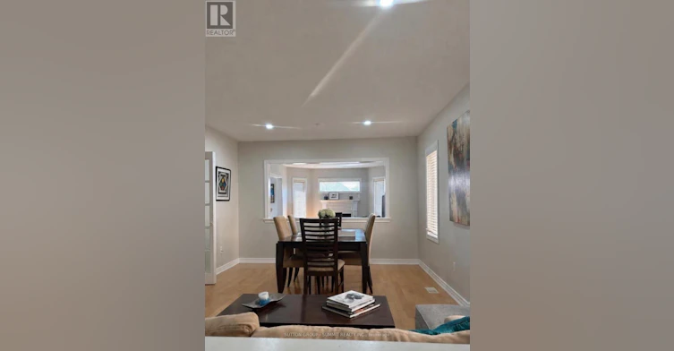 910 Knotty Pine Grove, Mississauga, ON, L5W 1J9 - 5