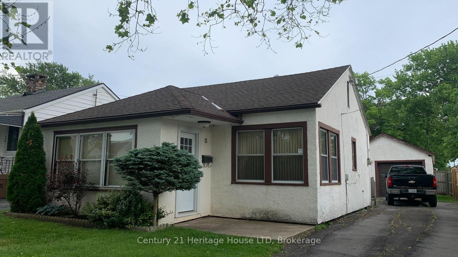 11 Achilles Avenue, Welland, ON, L3B 4S3